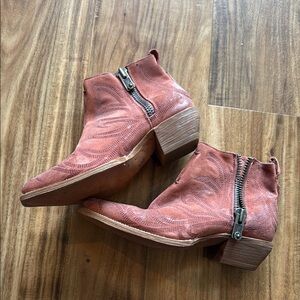 Women's Rust Suede Ankle Boots with Side Zipper - FRYE, never worn!!